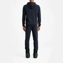 We Norwegians Tind Joggers Men Navy 9 We Norwegians Tind Joggers Men Navy -We Norwegians Shop 1673 navy 2 a915fcdd 2773 49ac 8b58 6dfd79725846 2400x