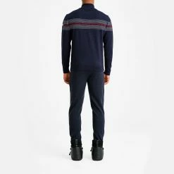 We Norwegians Signature 1/4 Zip Men Flag 8 We Norwegians Signature 1/4 Zip Men Flag -We Norwegians Shop 1777 flag 2 5138fa77 1d13 4b30 bbfa e5fe41efa378 2400x